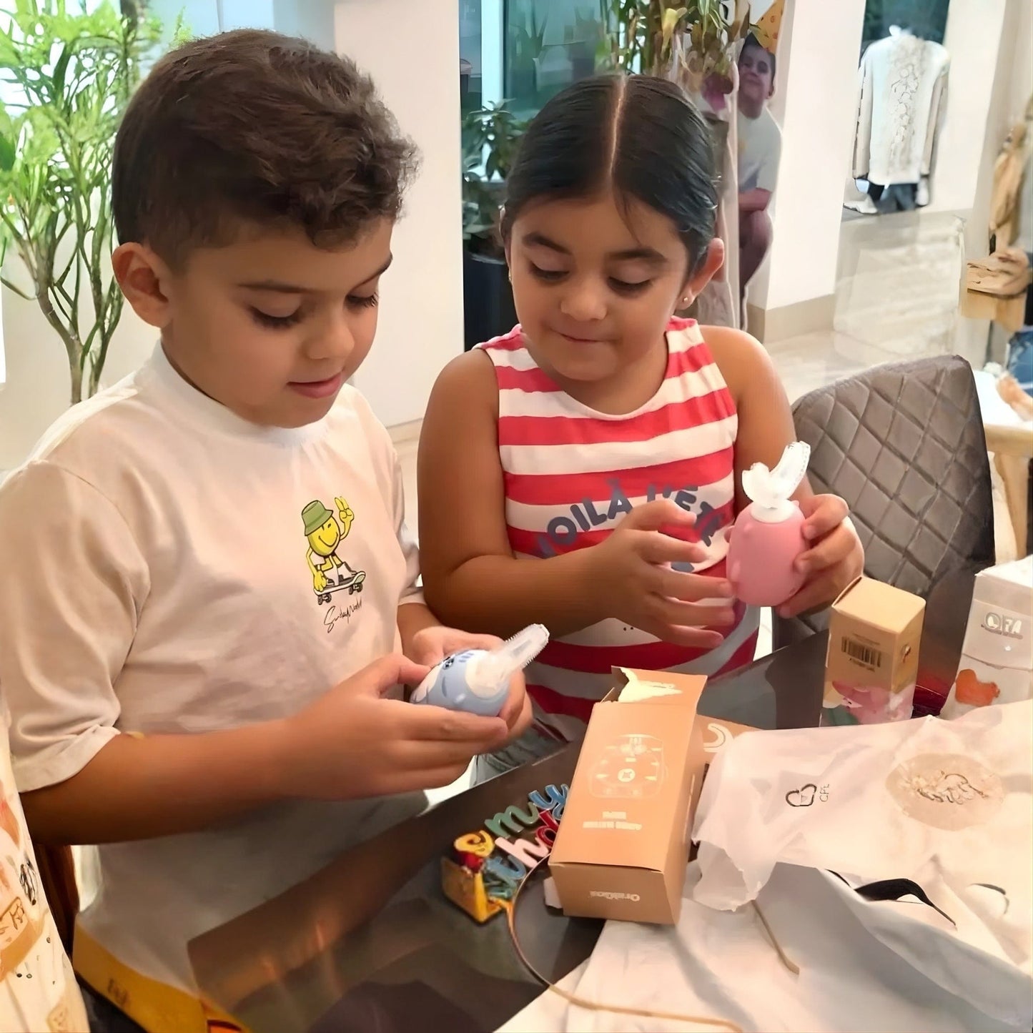 Beeviar™ Kids U-ToothBrush